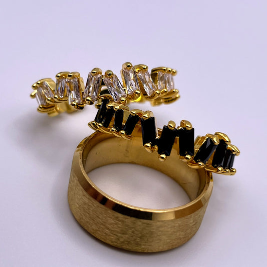 Chique Paved Gold Ring